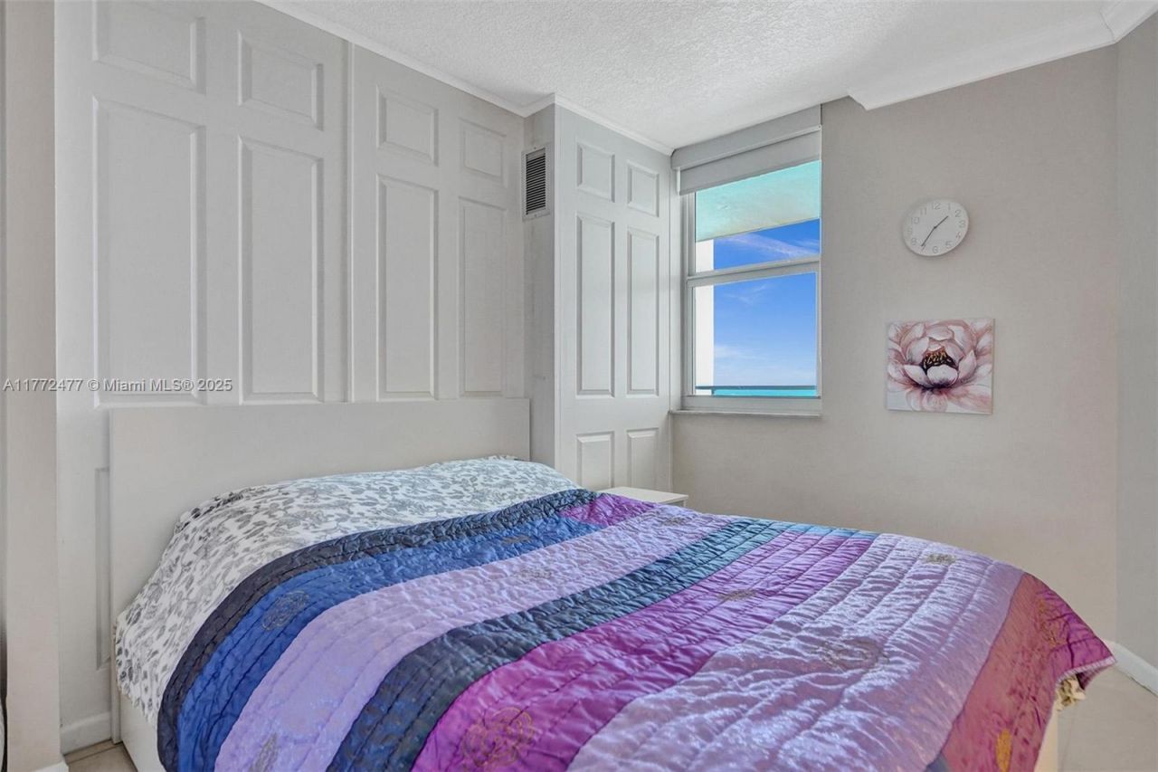 3180 S Ocean Dr, Unit 1504, Hallandale Beach, FL 33009 Photo