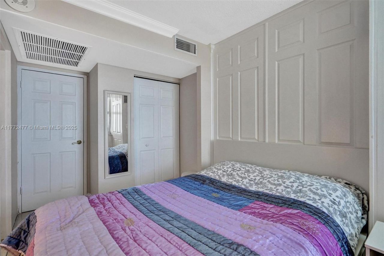 3180 S Ocean Dr, Unit 1504, Hallandale Beach, FL 33009 Photo