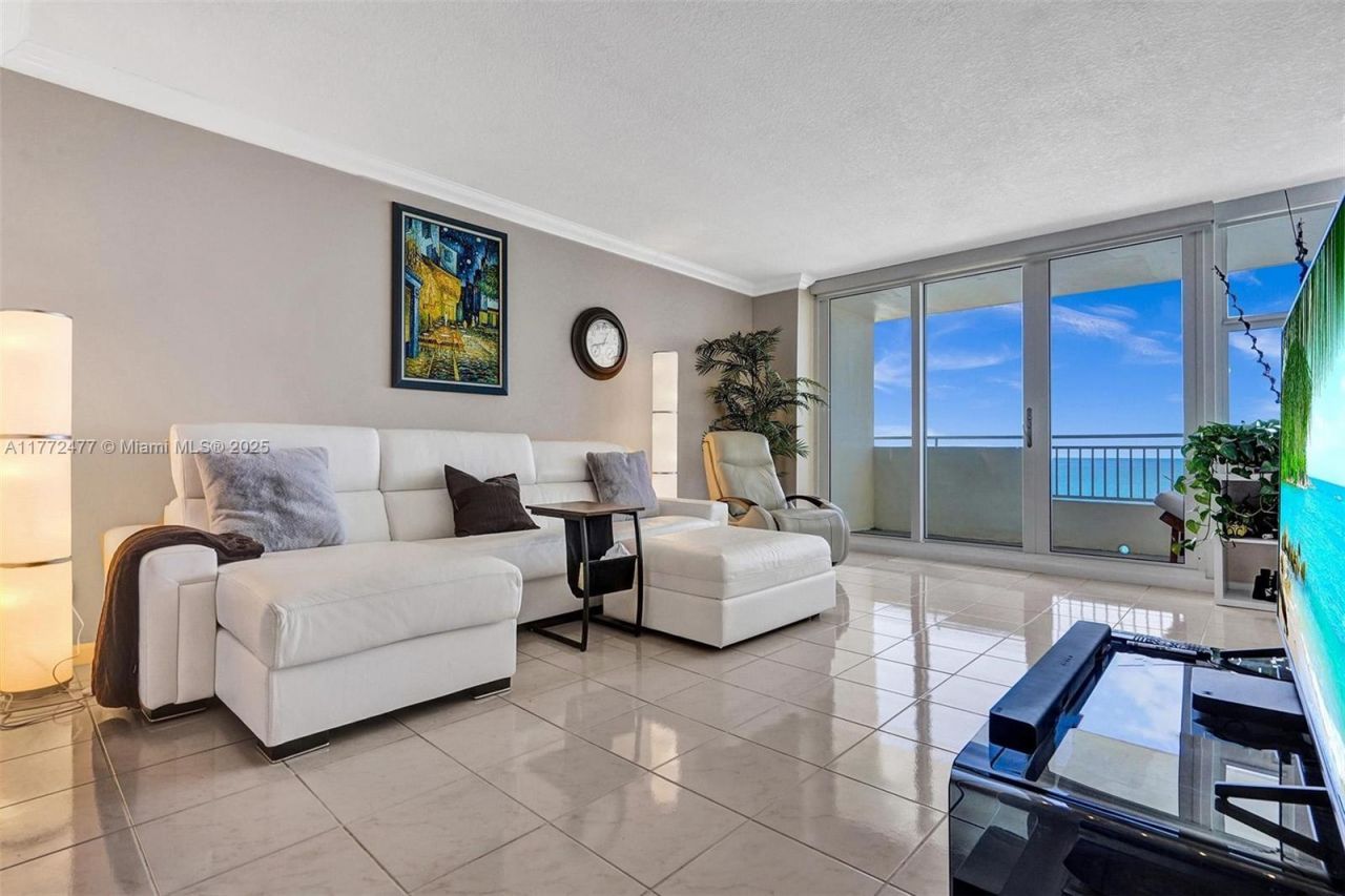 3180 S Ocean Dr, Unit 1504, Hallandale Beach, FL 33009 Photo