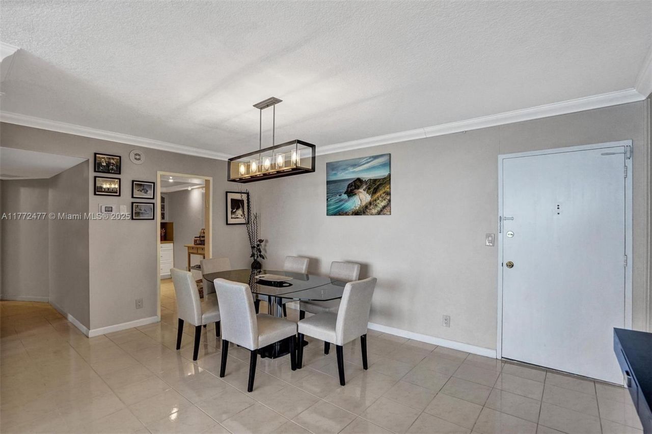 3180 S Ocean Dr, Unit 1504, Hallandale Beach, FL 33009 Photo