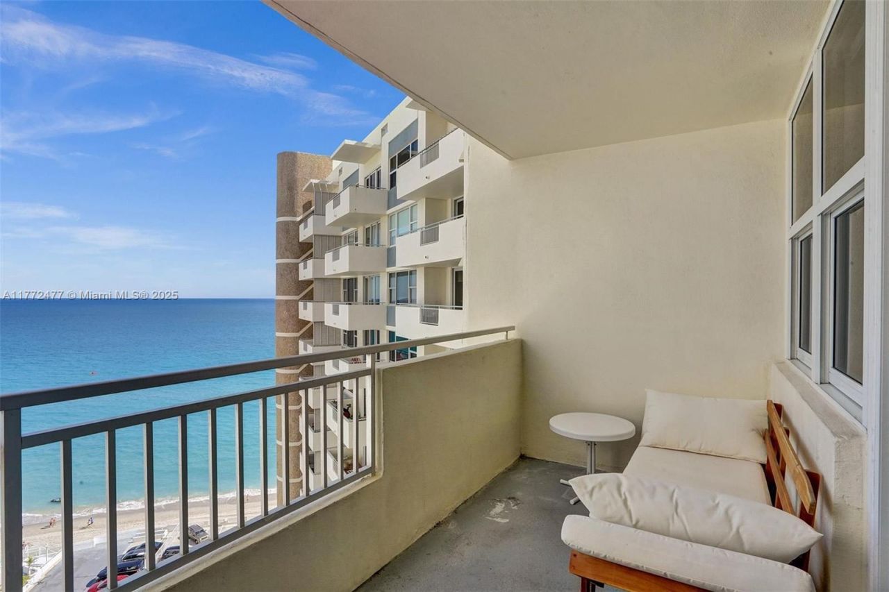 3180 S Ocean Dr, Unit 1504, Hallandale Beach, FL 33009 Photo