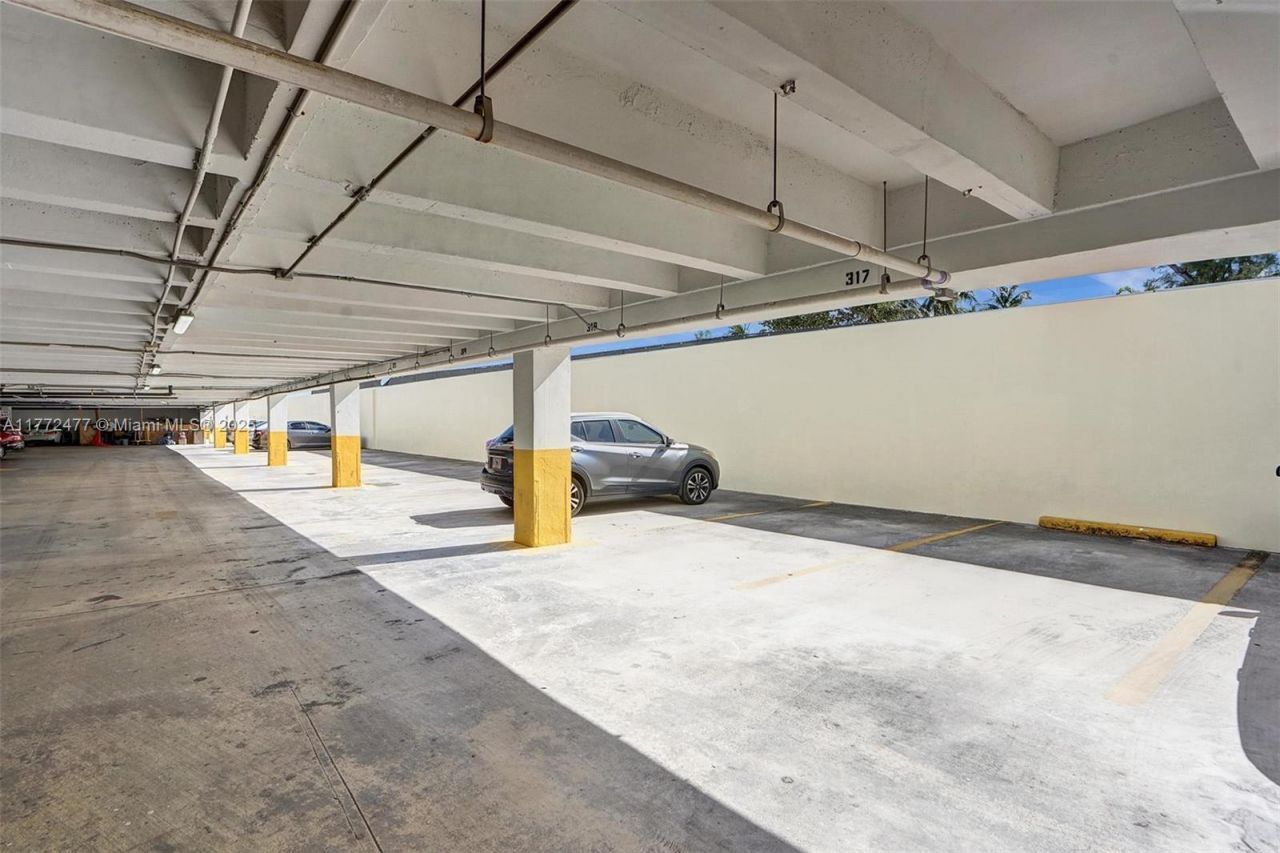 3180 S Ocean Dr, Unit 1504, Hallandale Beach, FL 33009 Photo