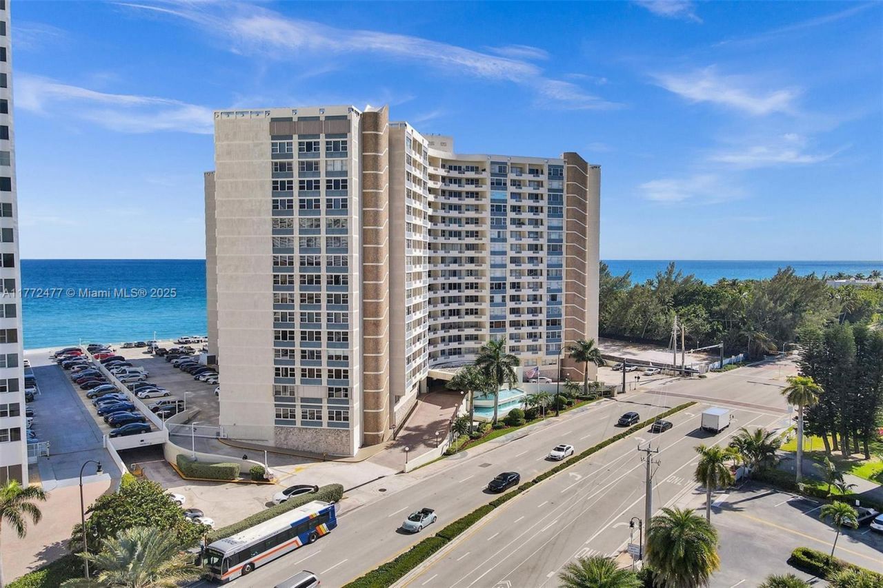 3180 S Ocean Dr, Unit 1504, Hallandale Beach, FL 33009 Photo