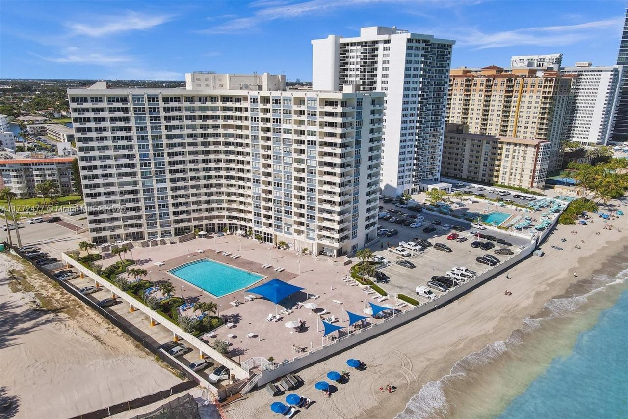 3180 S Ocean Dr, Unit 1504, Hallandale Beach, FL 33009 Photo