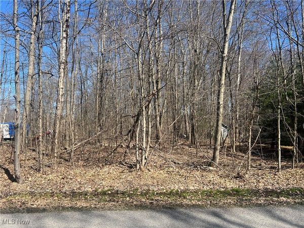 2114 N Park Lane, Roaming Shores, OH 44084