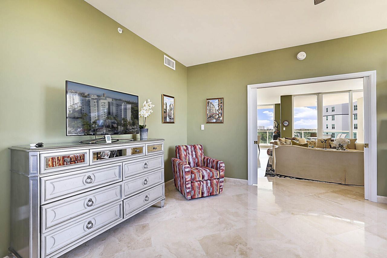 500 SE Mizner Boulevard, Unit A608, Boca Raton, FL 33432 Photo