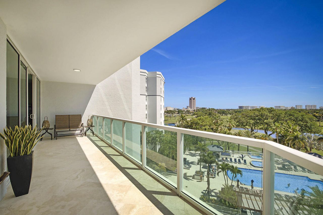 500 SE Mizner Boulevard, Unit A608, Boca Raton, FL 33432 Photo