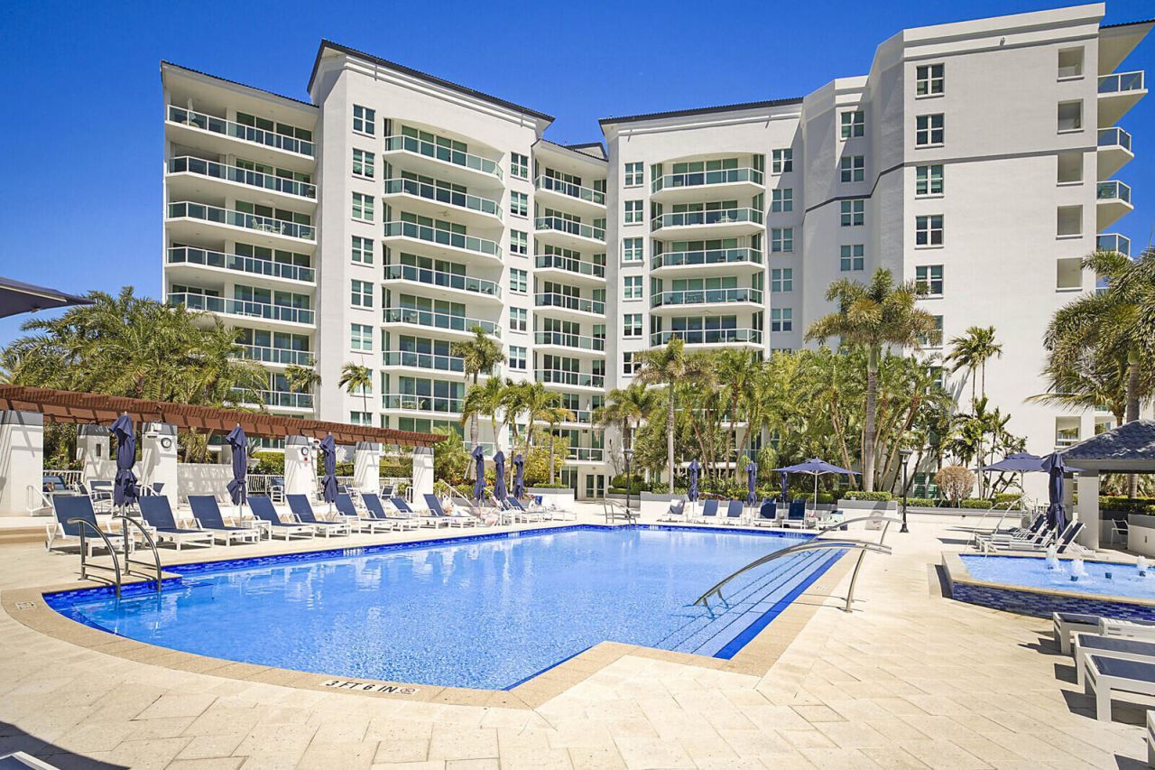 500 SE Mizner Boulevard, Unit A608, Boca Raton, FL 33432 Photo