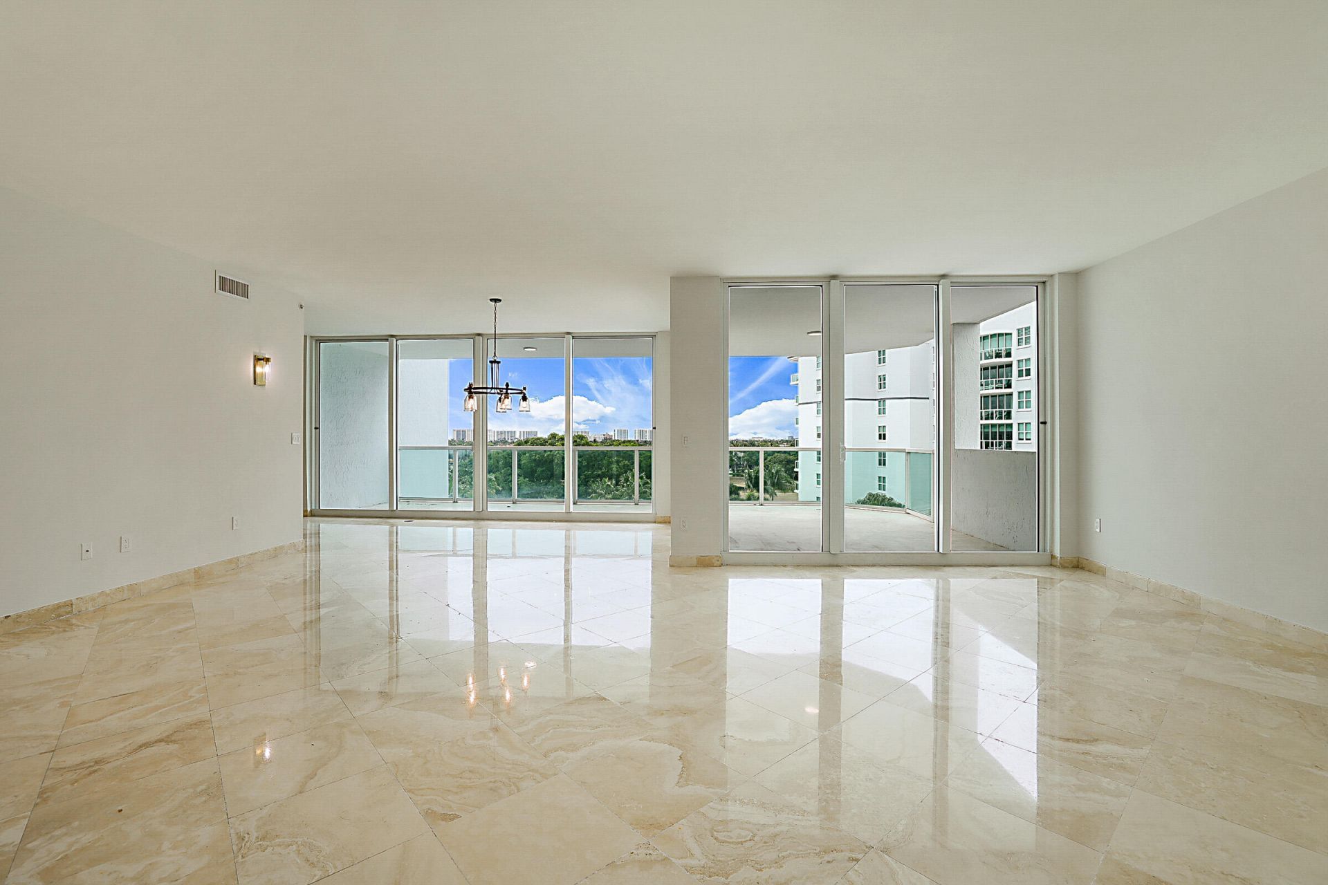 500 SE Mizner Boulevard, Unit A608, Boca Raton, FL 33432 Photo