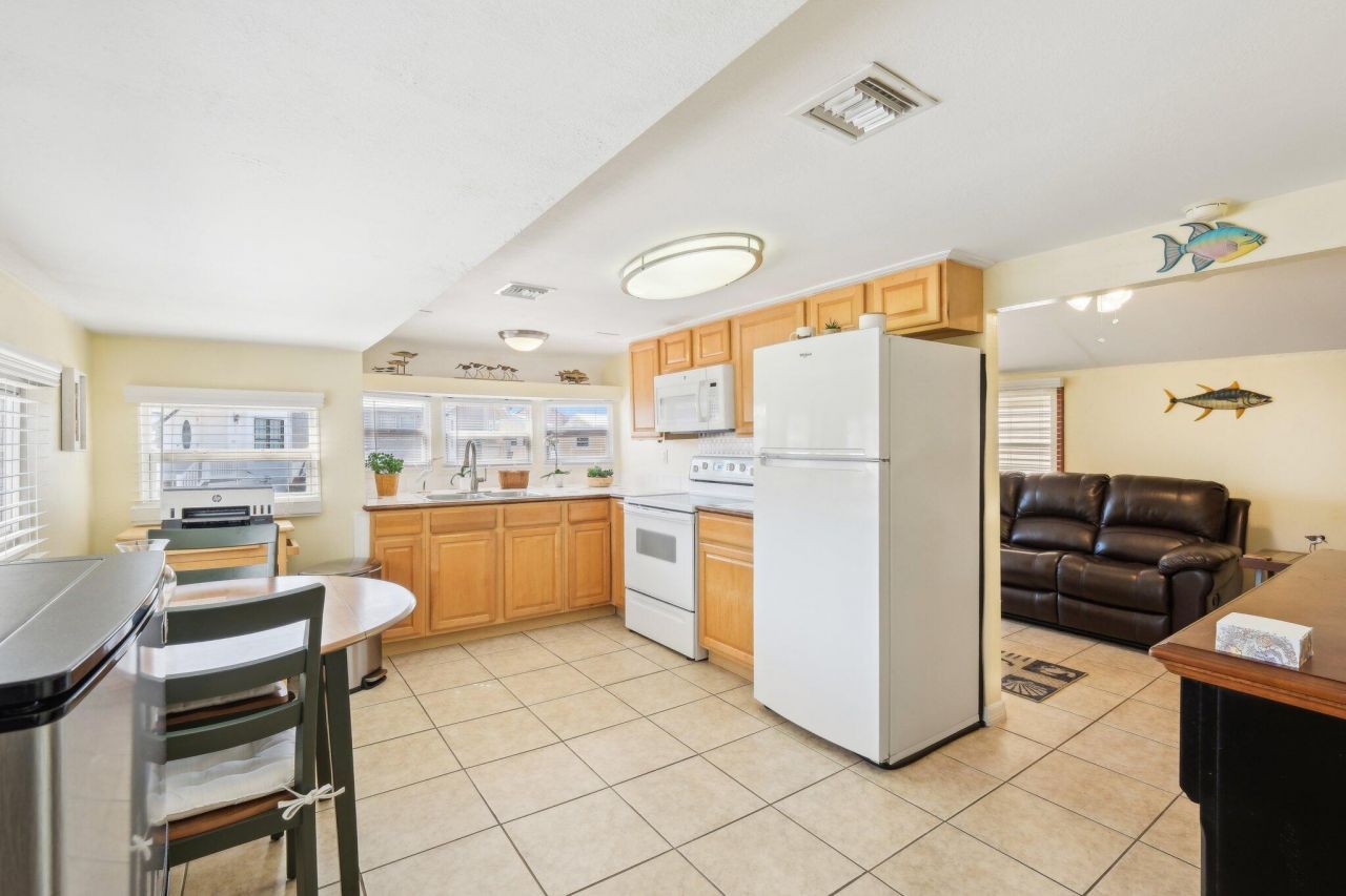 307 Nettles Boulevard, Jensen Beach, FL 34957 Photo