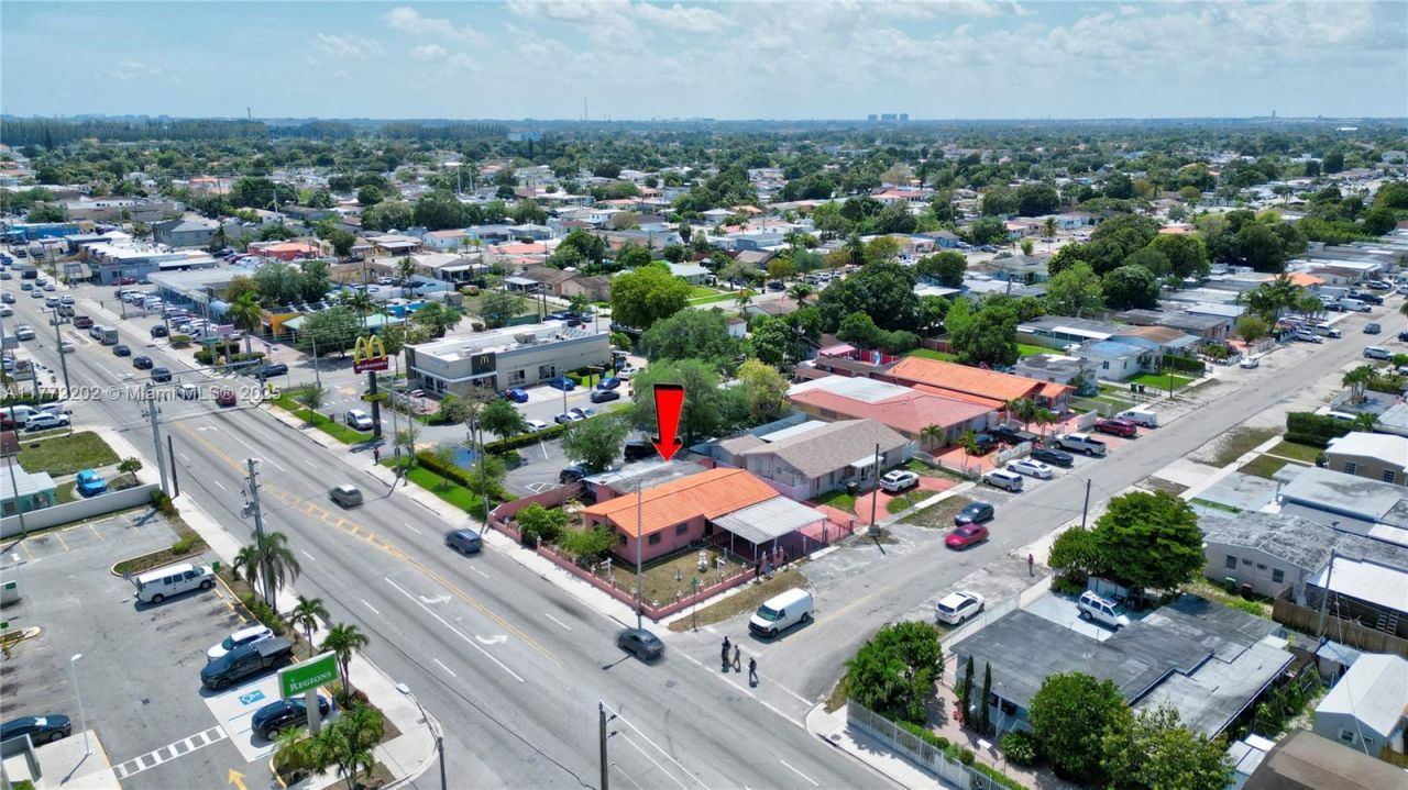 390 E 44th St, Hialeah, FL 33013 Photo