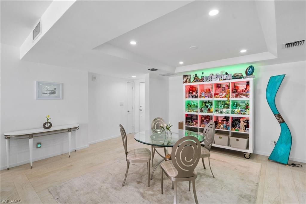 4001 Gulf Shore Blvd N, Unit 802, Naples, FL 34103 Photo