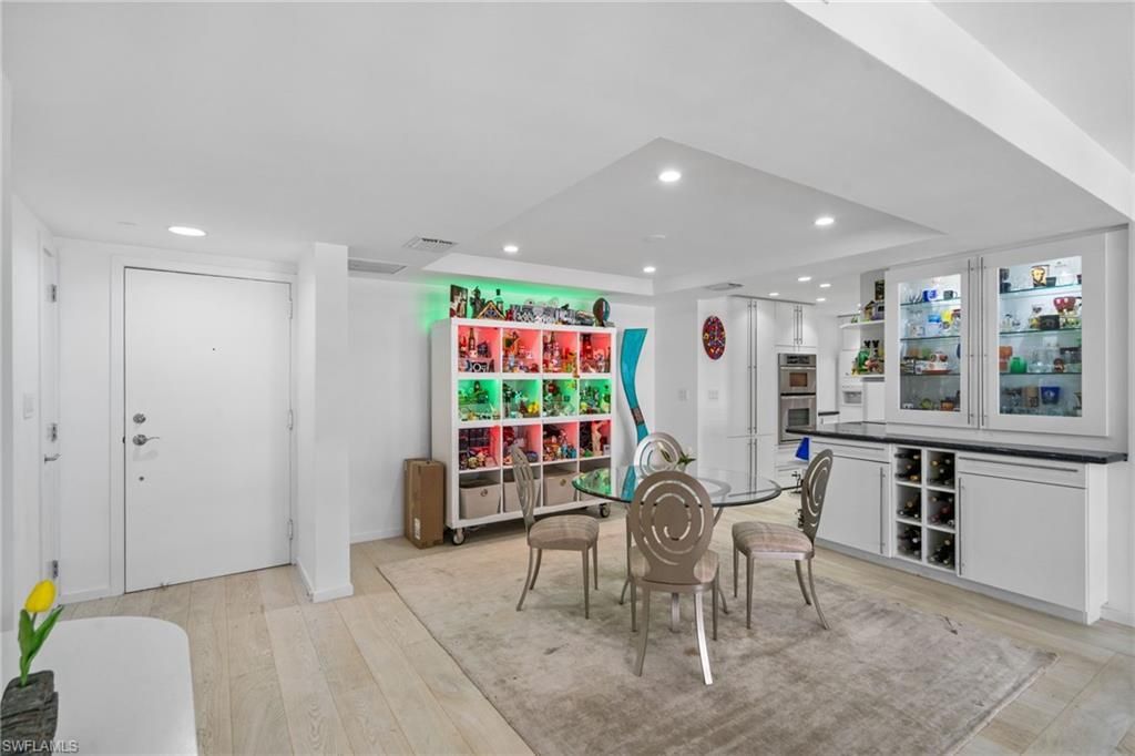 4001 Gulf Shore Blvd N, Unit 802, Naples, FL 34103 Photo