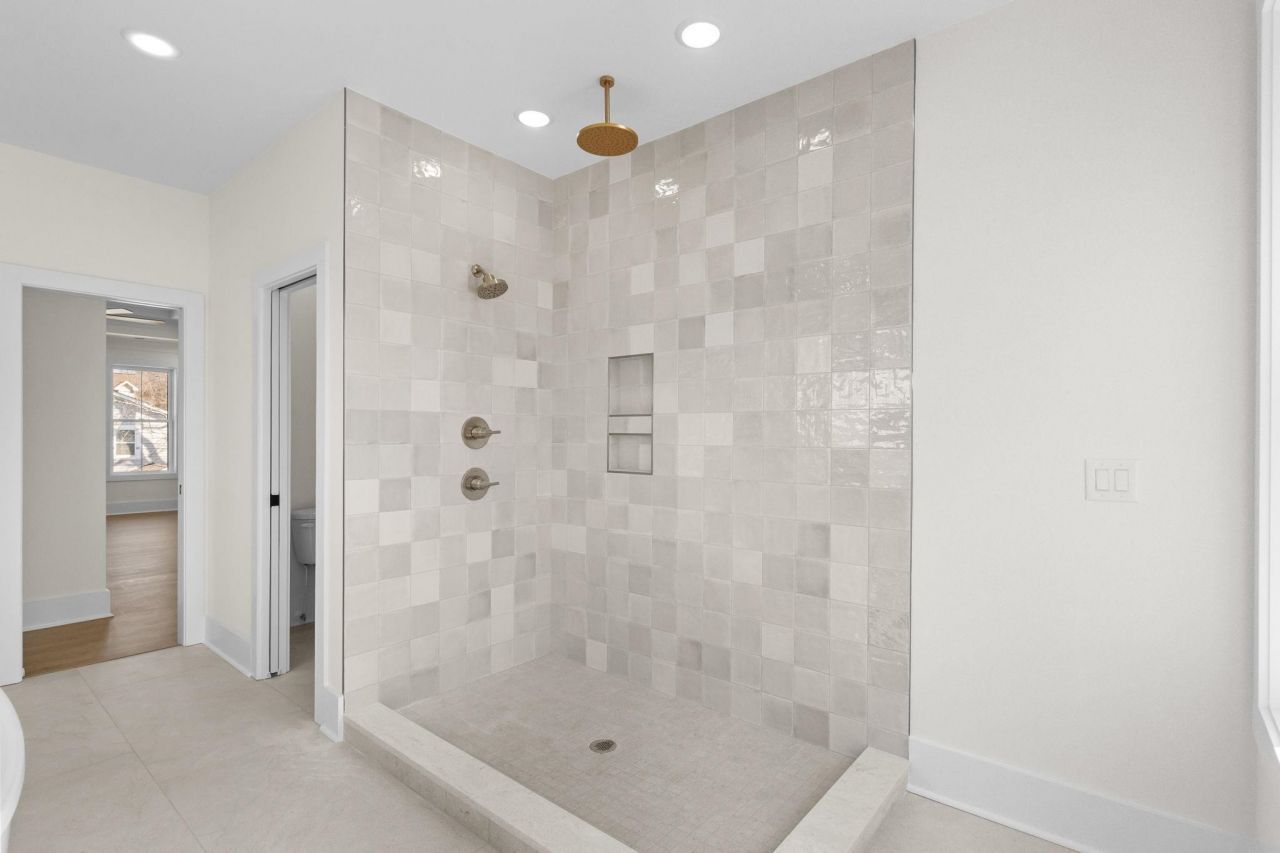 318 15th Ave. S Photo 49