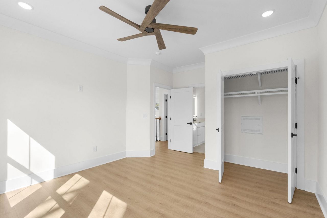 318 15th Ave. S Photo 59