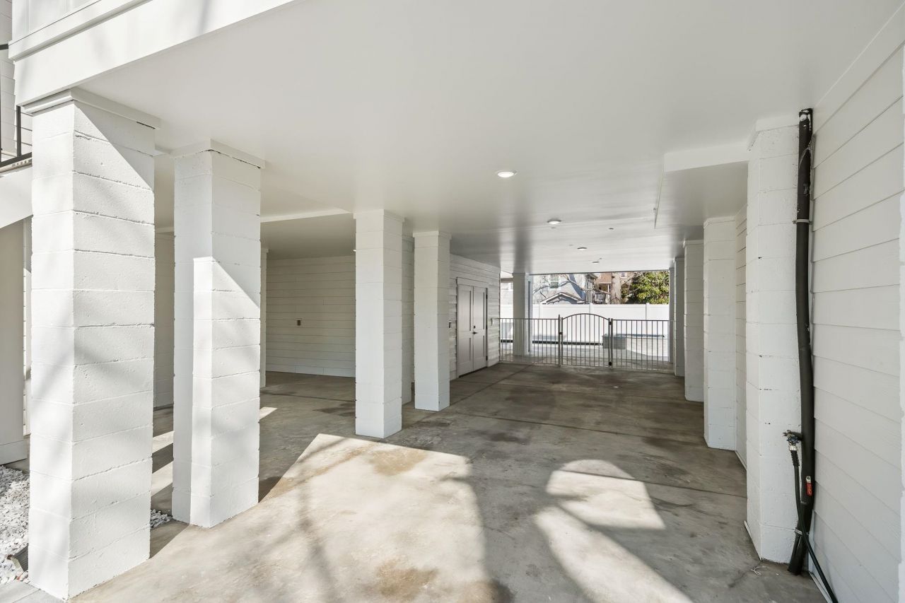 318 15th Ave. S Photo 68