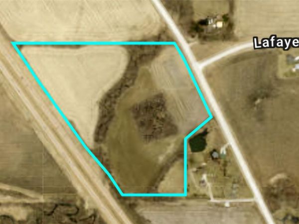 31 Acres N Center Point Road, Center Point, IA 52213