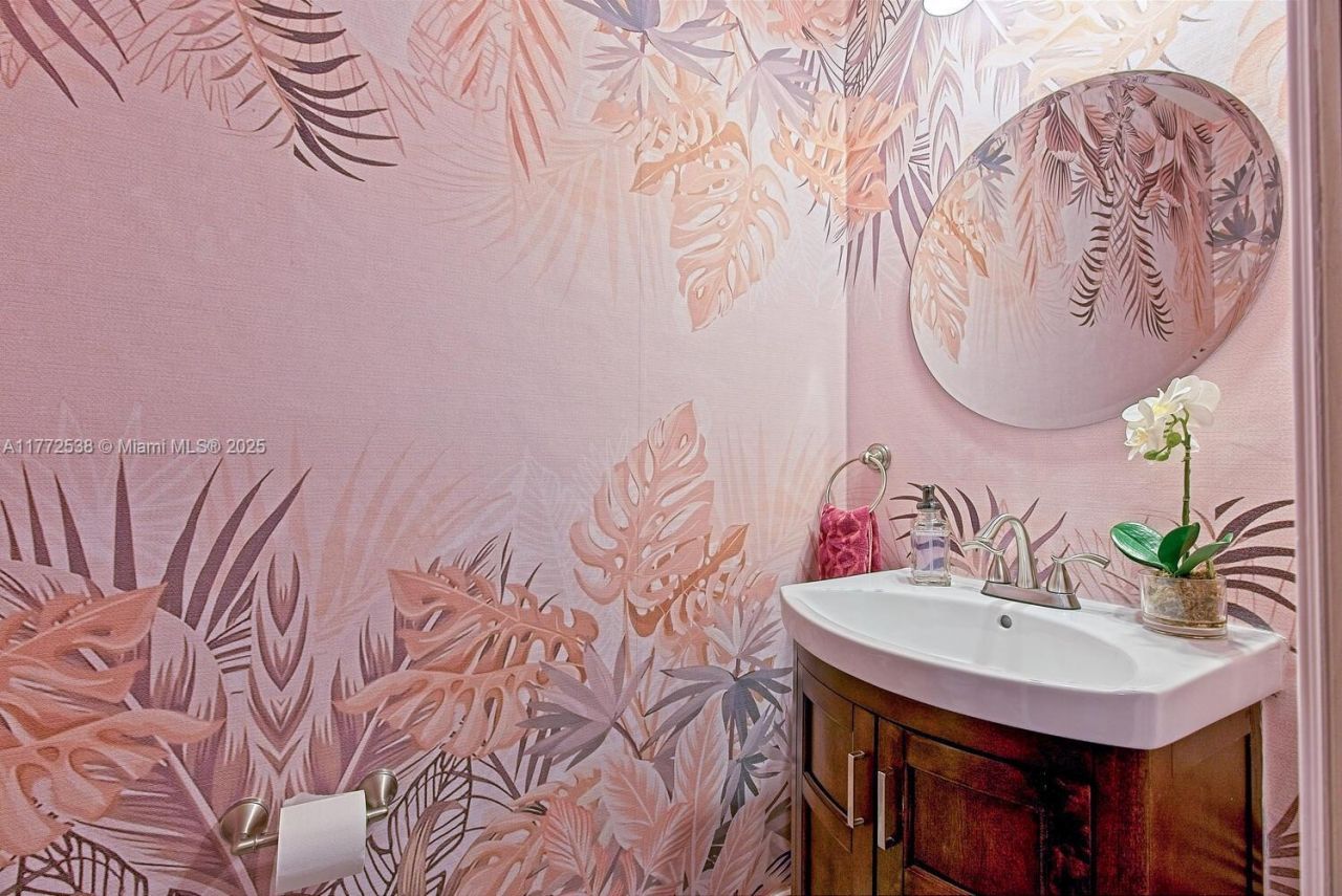 3424 W 92nd Pl, Hialeah, FL 33018 Photo