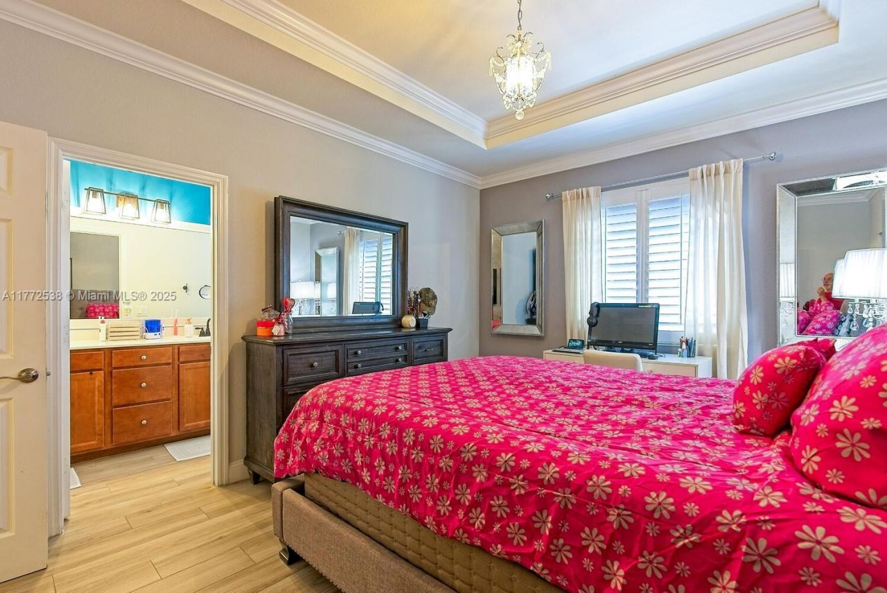 3424 W 92nd Pl, Hialeah, FL 33018 Photo