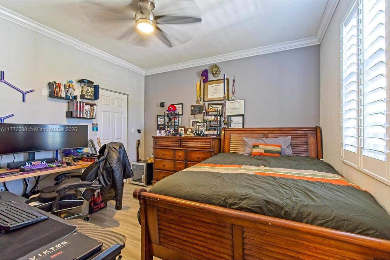 3424 W 92nd Pl, Hialeah, FL 33018 Photo