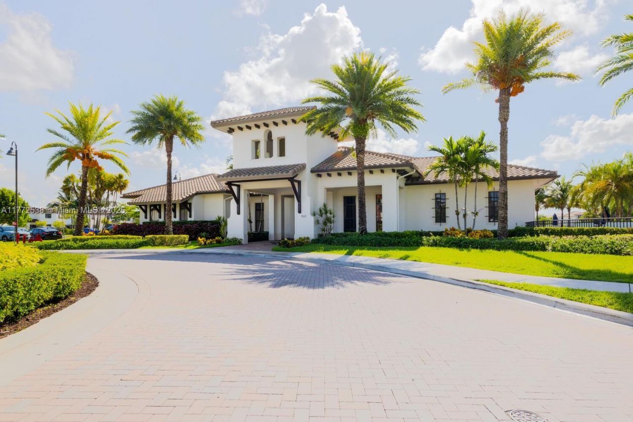 3424 W 92nd Pl, Hialeah, FL 33018 Photo