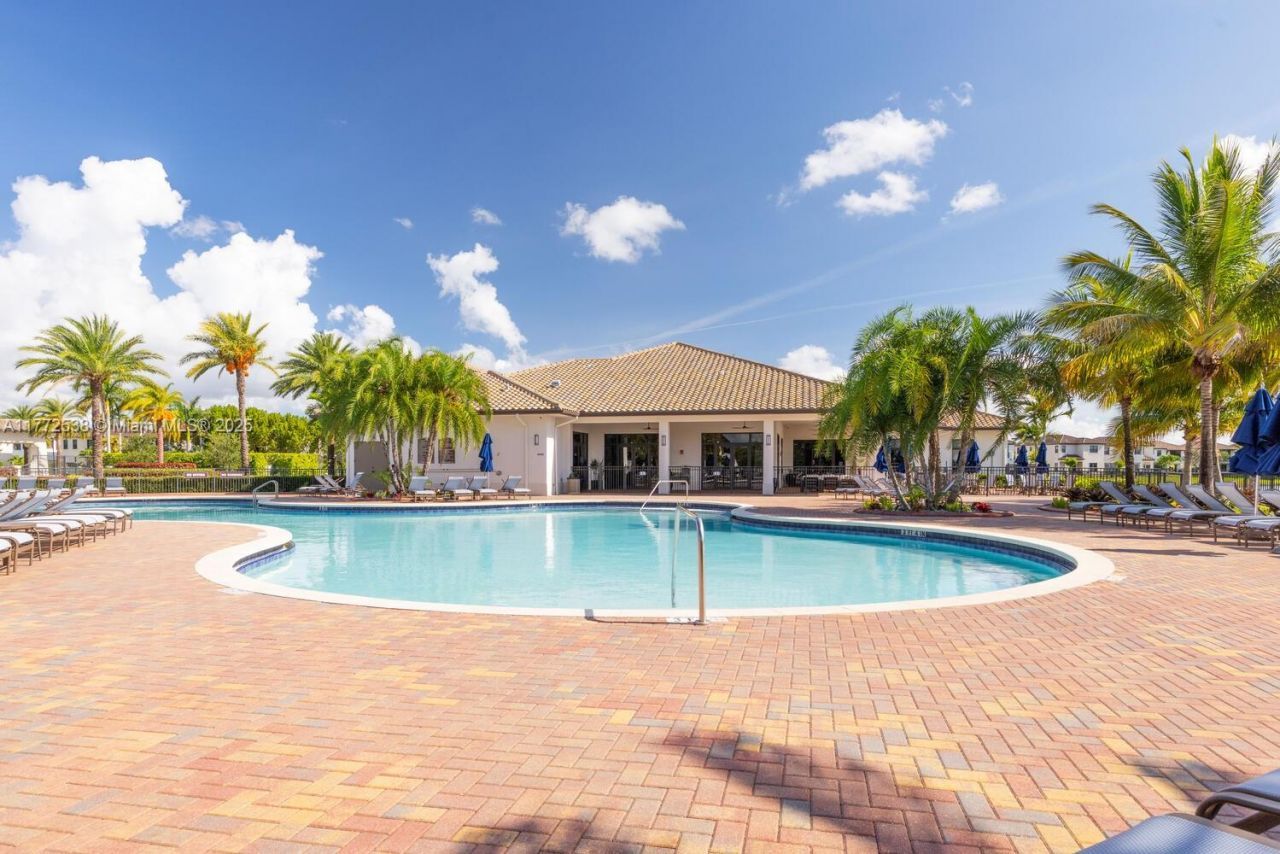 3424 W 92nd Pl, Hialeah, FL 33018 Photo