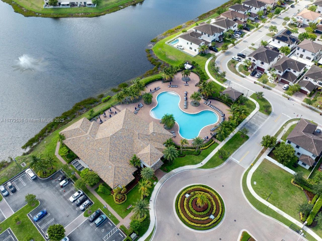 3424 W 92nd Pl, Hialeah, FL 33018 Photo