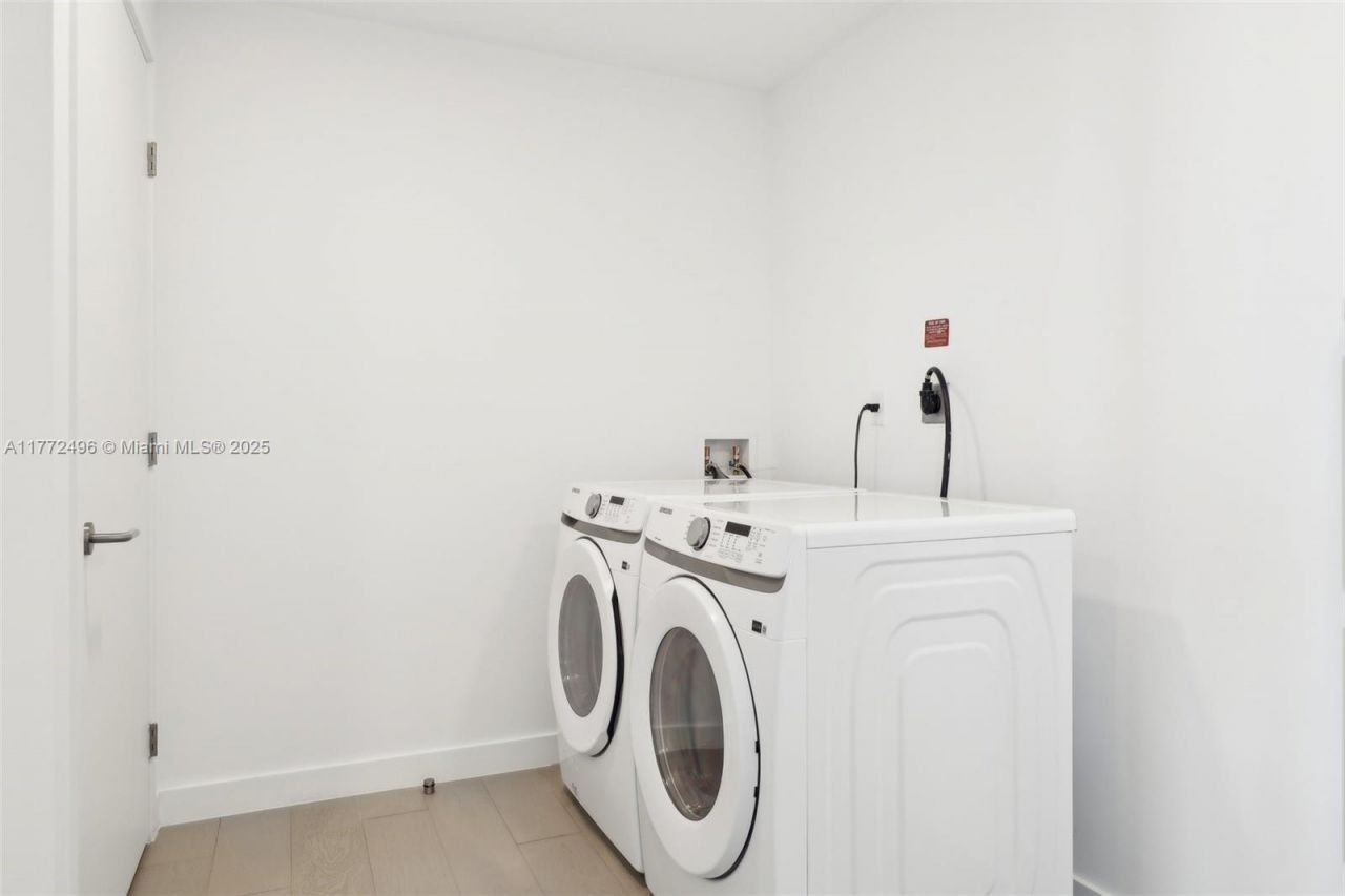 501 West Ave, Unit 4201/05, Miami Beach, FL 33139 Photo