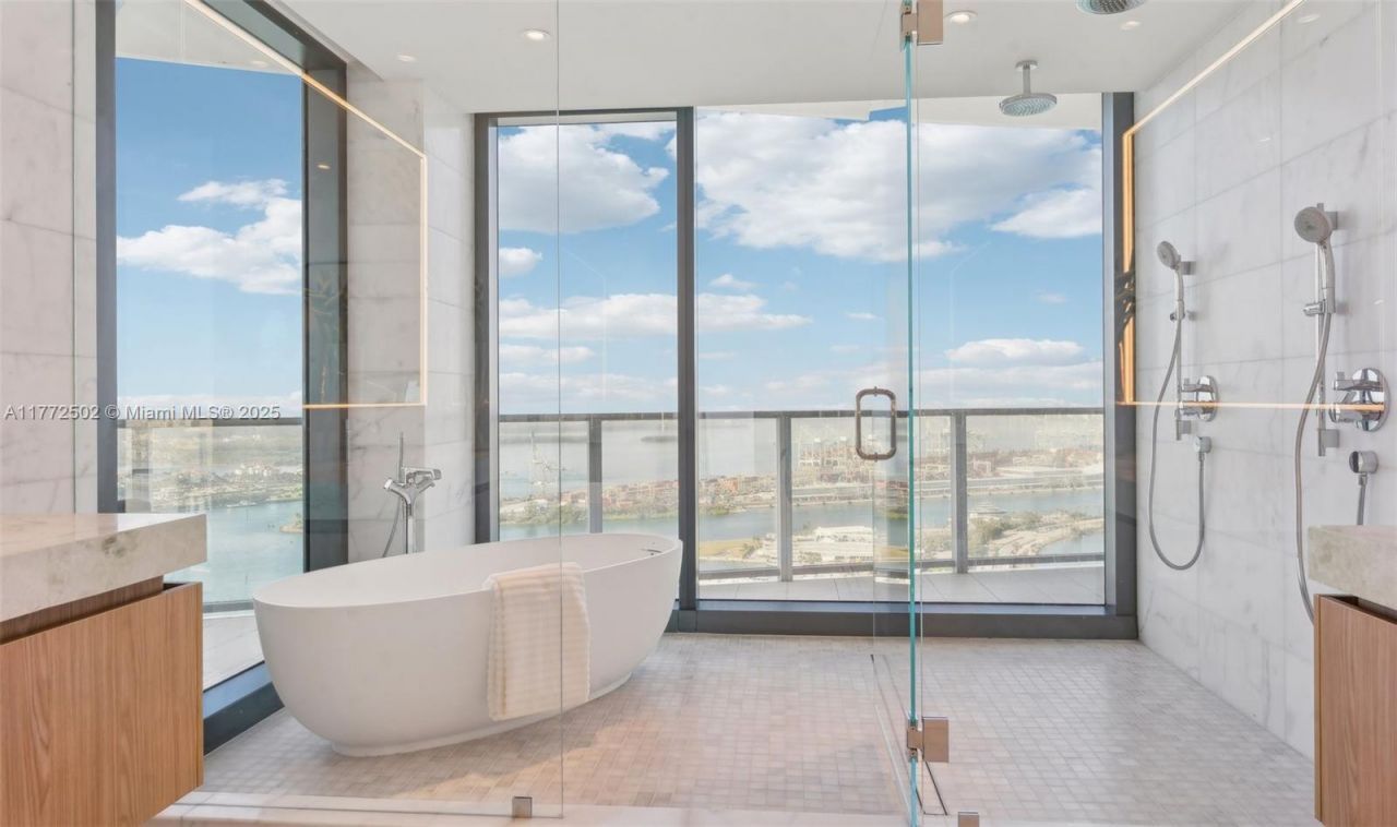 500 Alton Rd, Unit 4201.05, Miami Beach, FL 33139 Photo