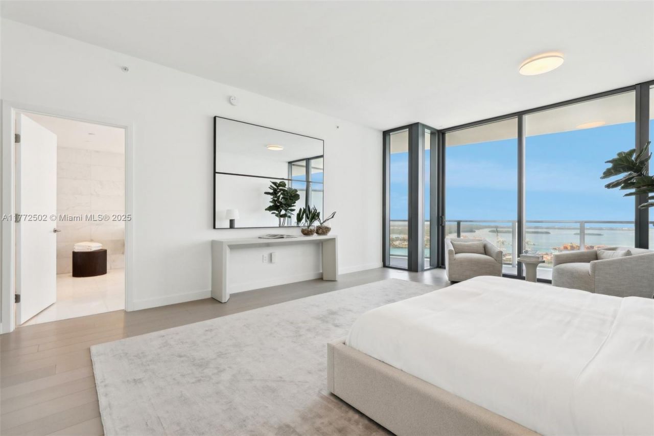 500 Alton Rd, Unit 4201.05, Miami Beach, FL 33139 Photo