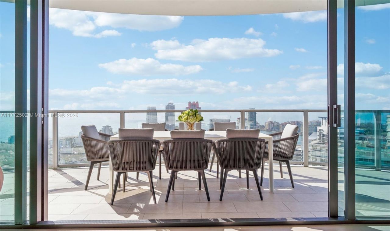 500 Alton Rd, Unit 4201.05, Miami Beach, FL 33139 Photo