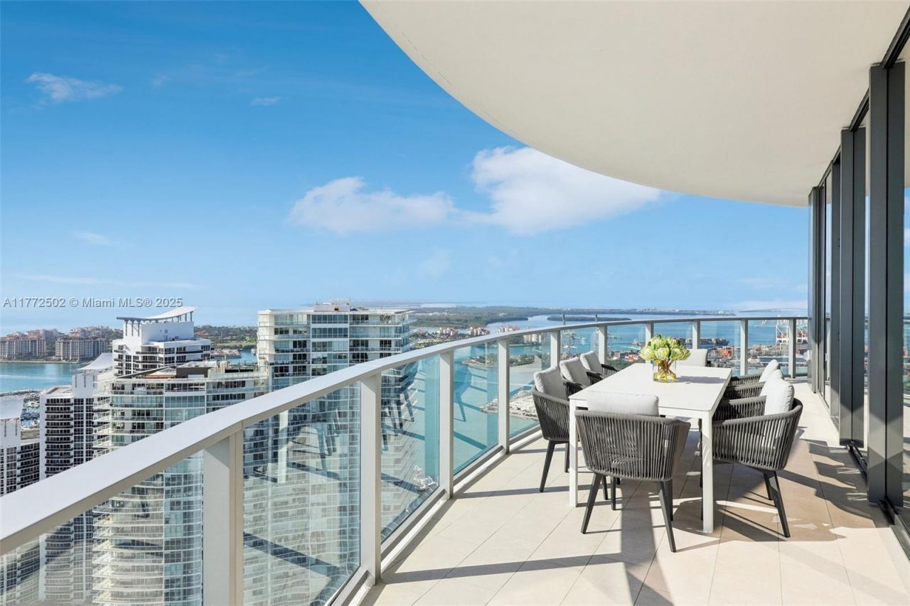 500 Alton Rd, Unit 4201.05, Miami Beach, FL 33139 Photo