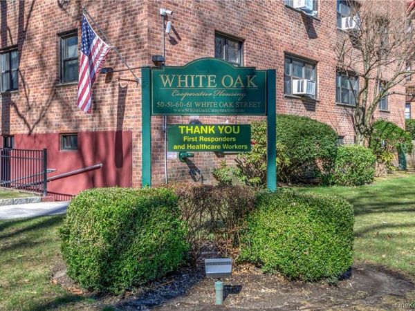 50 White Oak Street, Unit 3G, New Rochelle, NY 10801