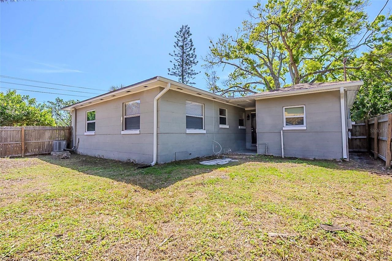 3645 6th Street S, Saint Petersburg, FL 33705 Photo