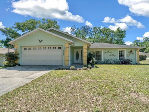 9300 SE 161ST STREET, SUMMERFIELD, FL 34491