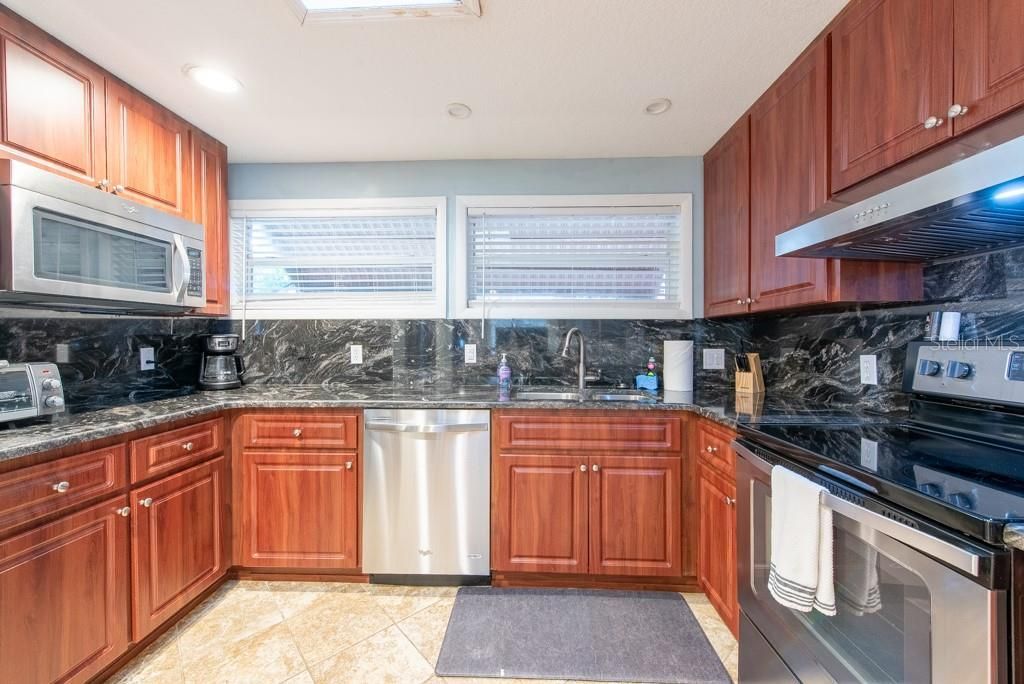 8820 S Hickory Lane, Riverview, FL 33578 Photo