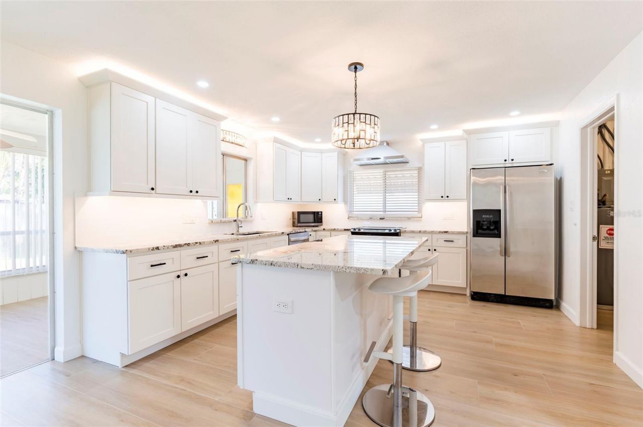 2019 Inner Circle S, Saint Petersburg, FL 33712 Photo