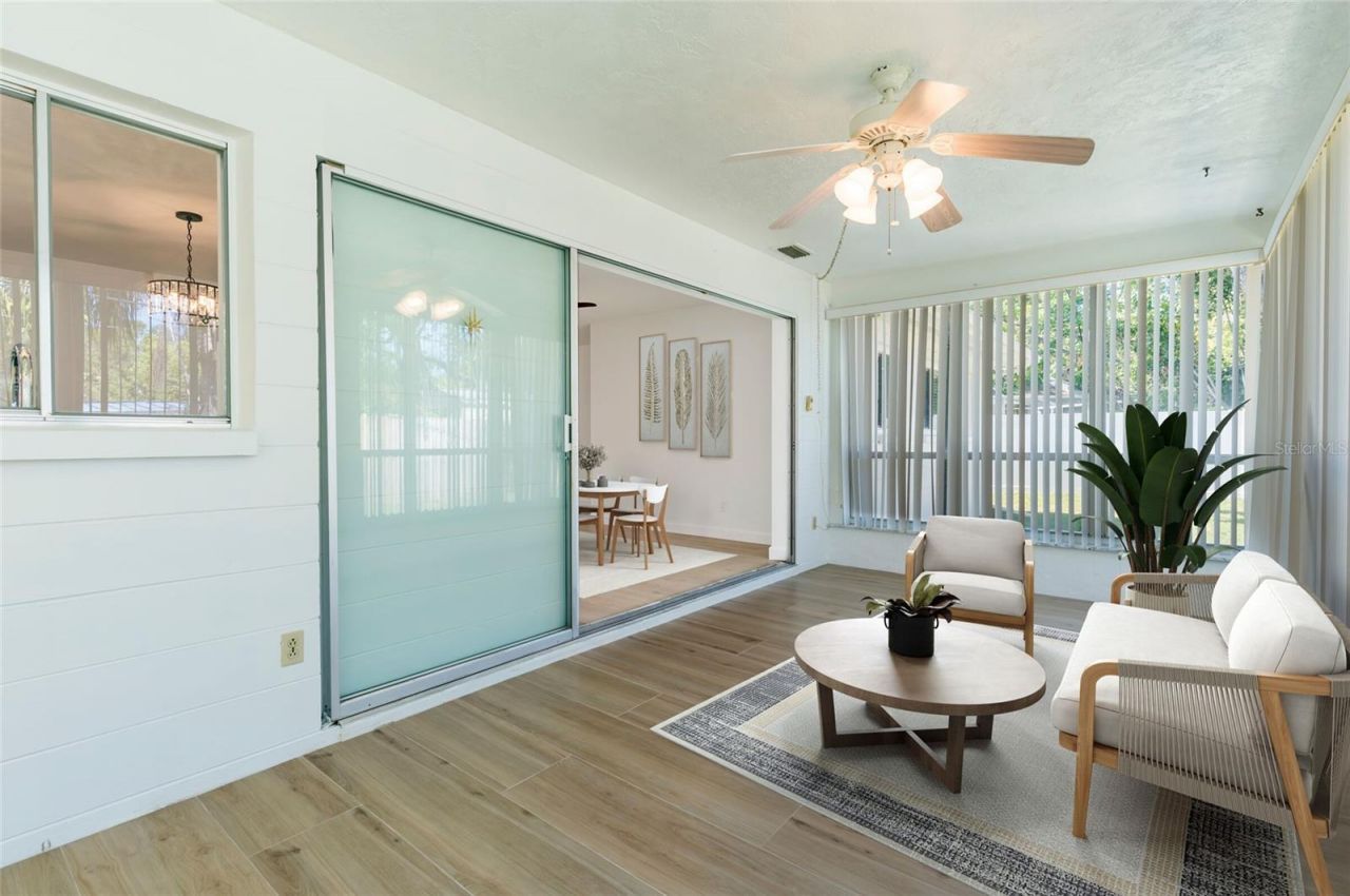 2019 Inner Circle S, Saint Petersburg, FL 33712 Photo