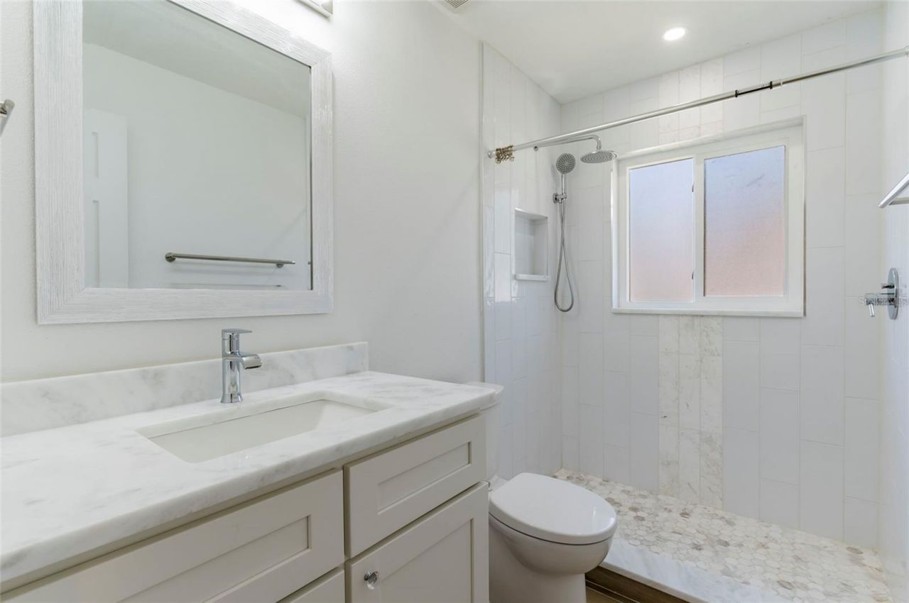 2019 Inner Circle S, Saint Petersburg, FL 33712 Photo