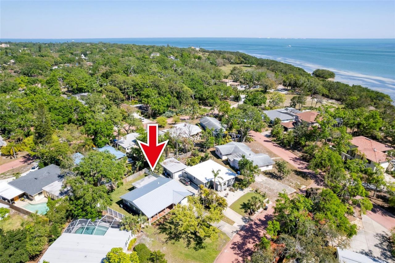 2019 Inner Circle S, Saint Petersburg, FL 33712 Photo