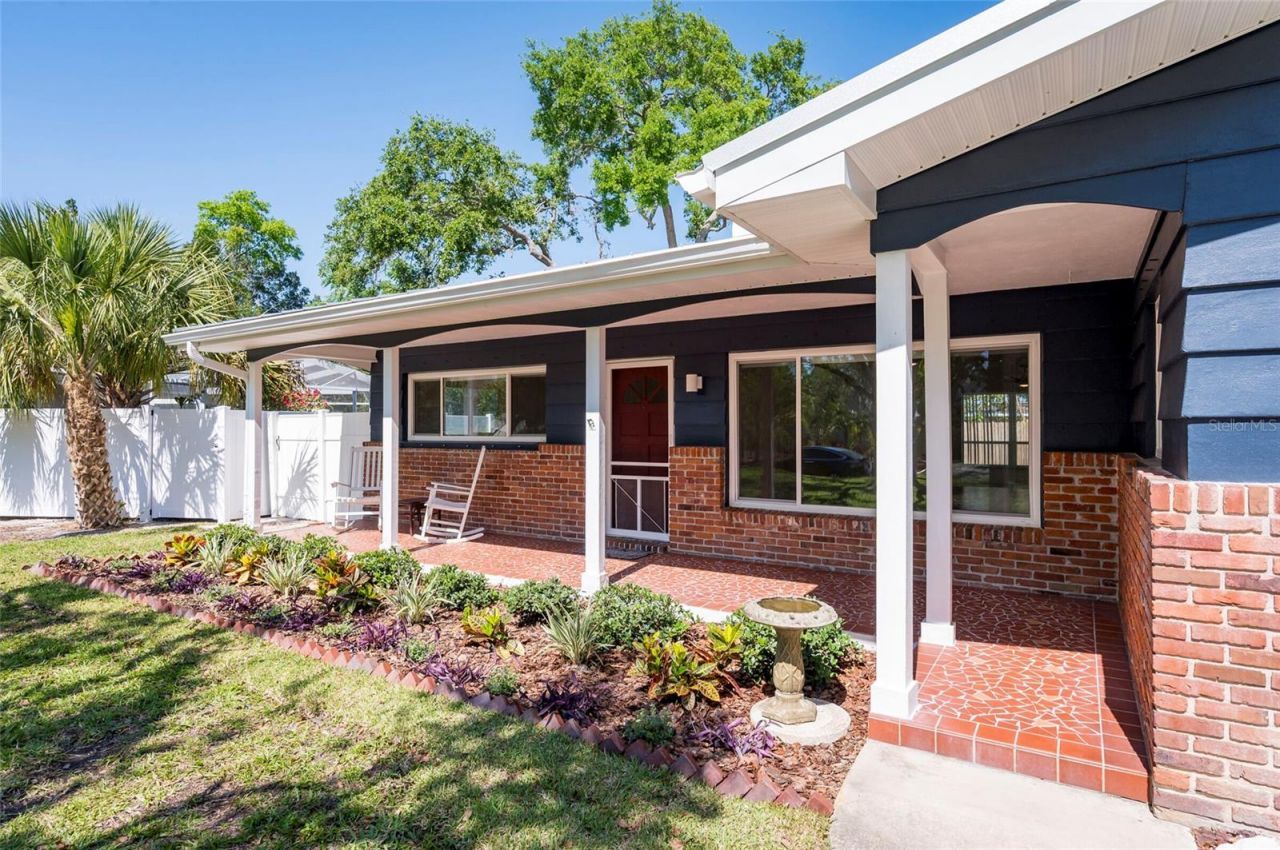 2019 Inner Circle S, Saint Petersburg, FL 33712 Photo