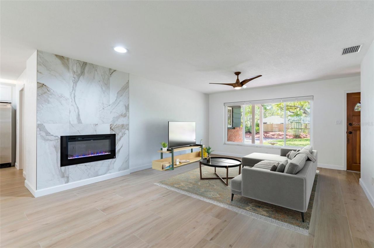 2019 Inner Circle S, Saint Petersburg, FL 33712 Photo