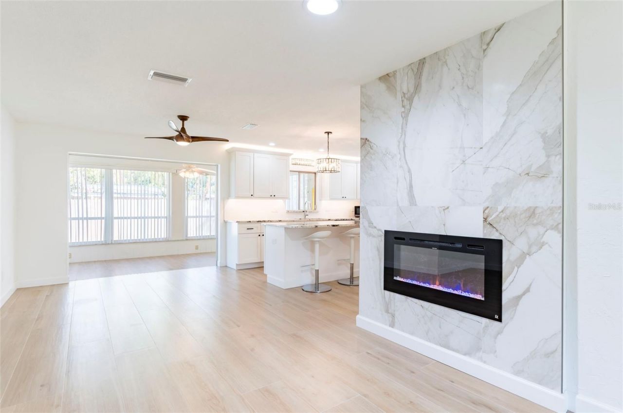 2019 Inner Circle S, Saint Petersburg, FL 33712 Photo