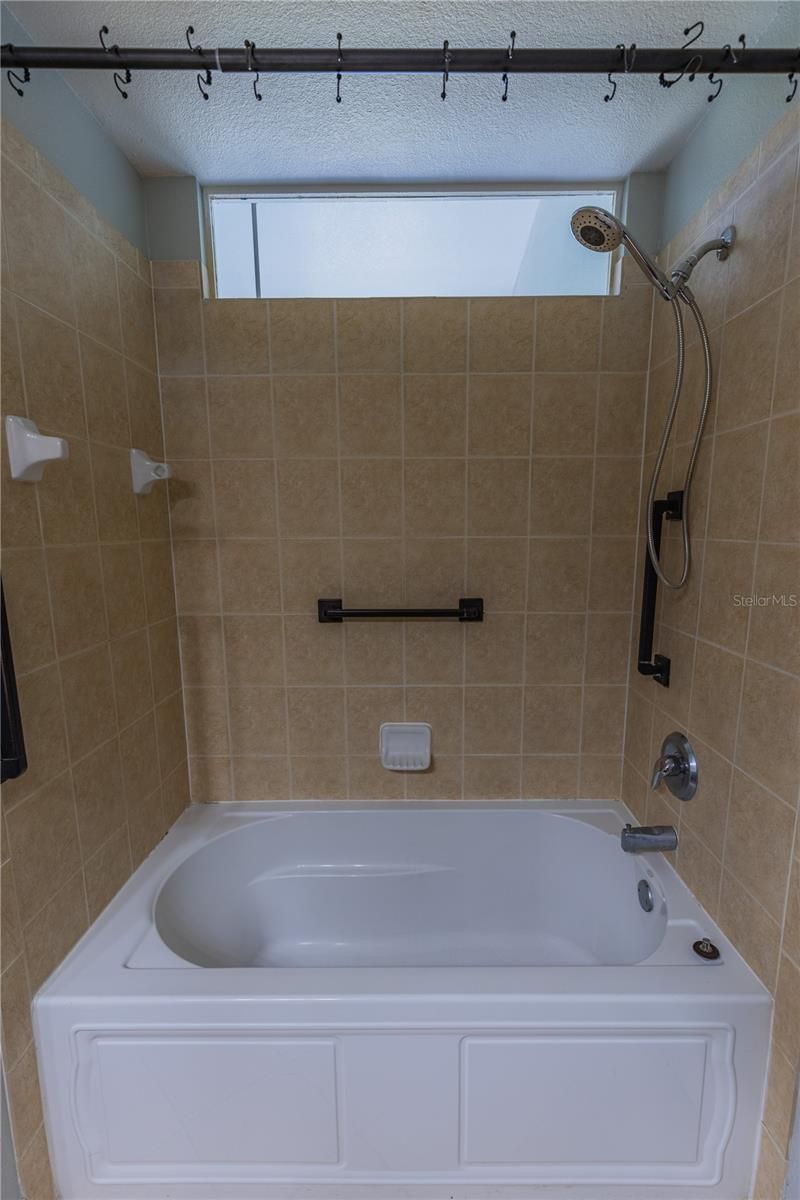 3210 Mangrove Point Drive, Ruskin, FL 33570 Photo