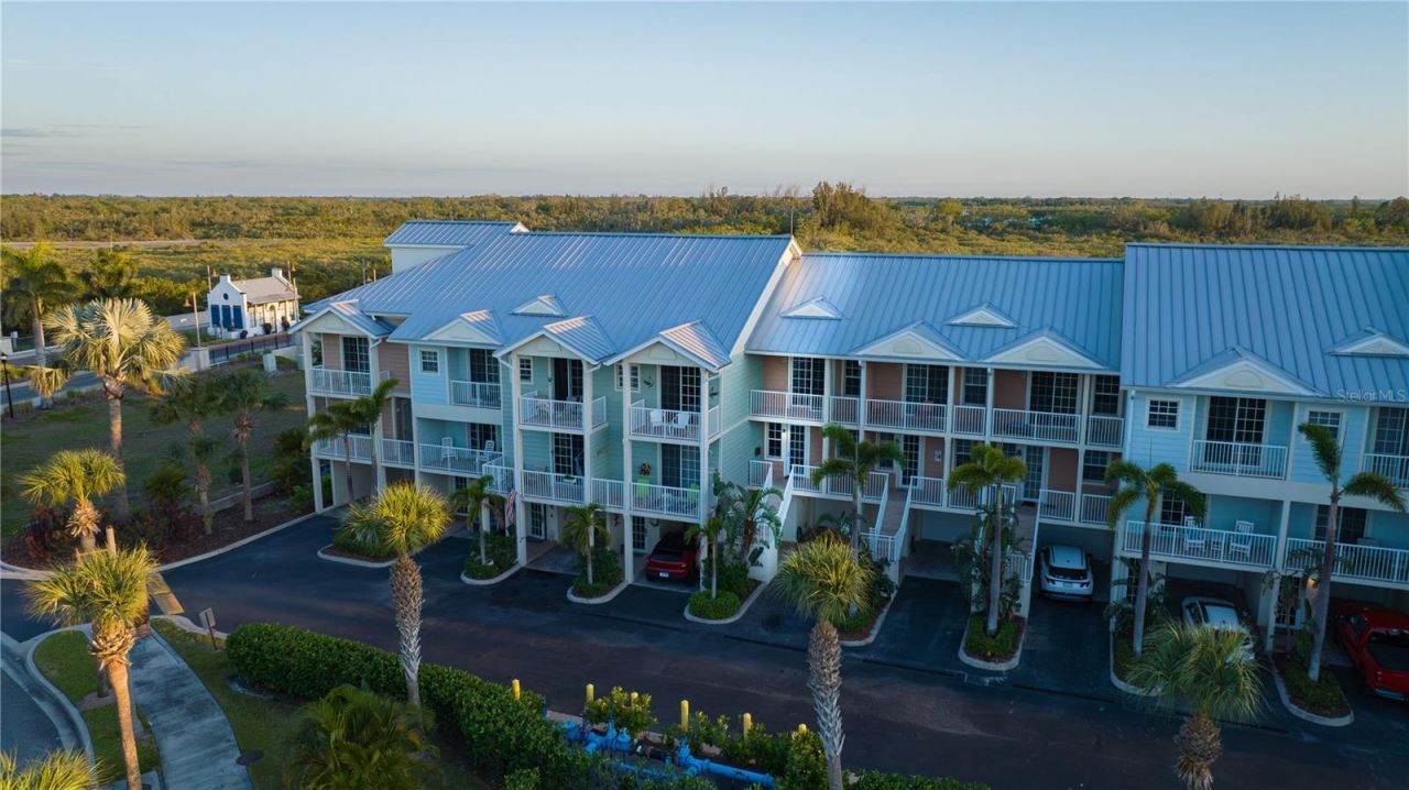 3210 Mangrove Point Drive, Ruskin, FL 33570 Photo