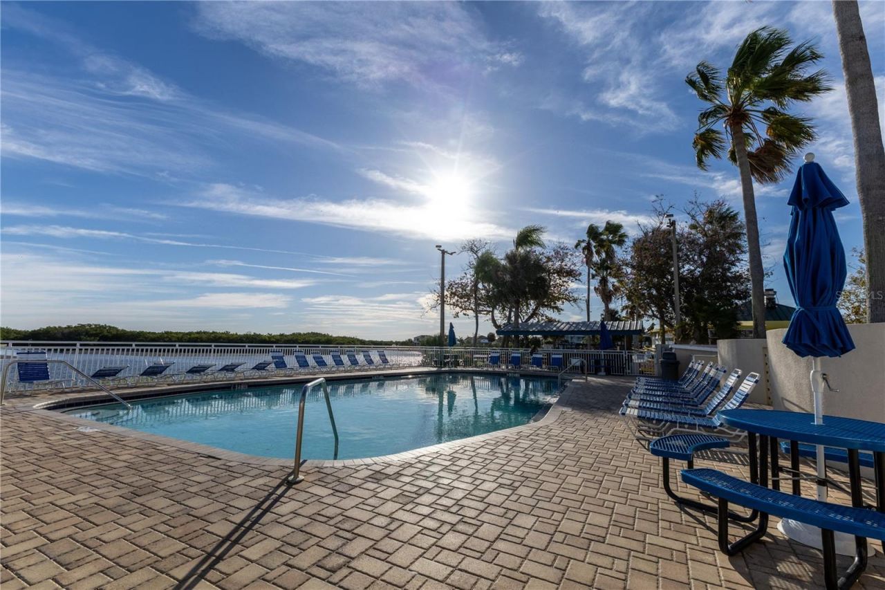 3210 Mangrove Point Drive, Ruskin, FL 33570 Photo
