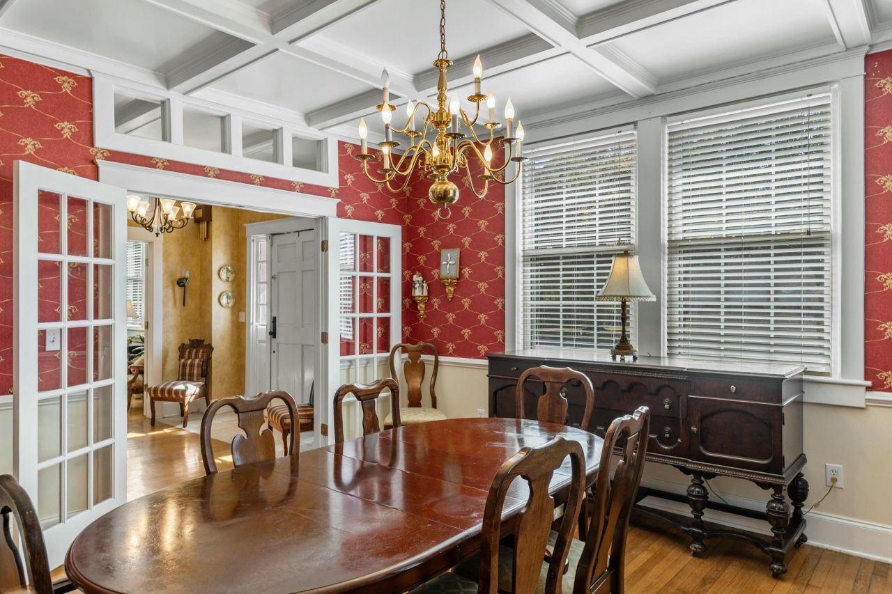 1848 Broughton Street Photo 14