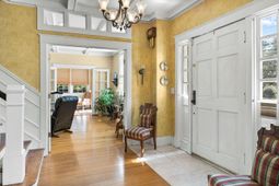 1848 Broughton Street photo 4