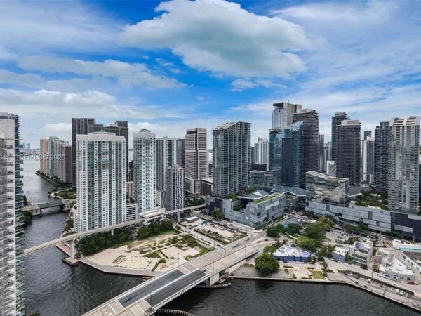 90 SW 3rd St, Unit 4103, Miami, FL 33130
