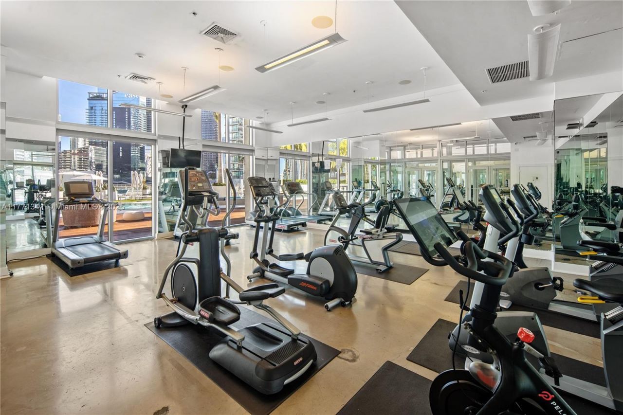 90 SW 3rd St, Unit 4103, Miami, FL 33130 Photo